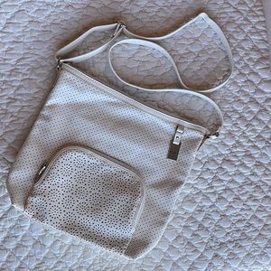 🌻 Relic White Crossbody Bag/Purse
